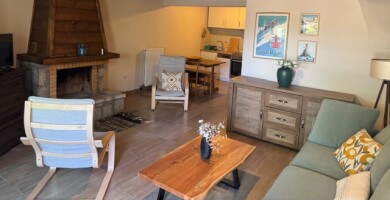 ΚΑΤΟΙΚΙΑ ΠΡΟΣ ΠΩΛΗΣΗ ΣΤΟΝ ΕΠΤΑΛΟΦΟ ΠΑΡΝΑΣΣΟΥ Φωτογραφία 