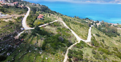 Μοναδικό Παραθαλάσσιο Οικόπεδο στα Ζόλα – Με Οικοδομική Άδεια & Πανοραμική Θέα Φωτογραφία 