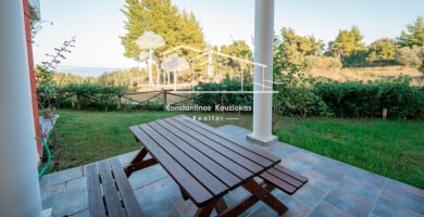 Maisonette with sea view, garden and pool! Photo 