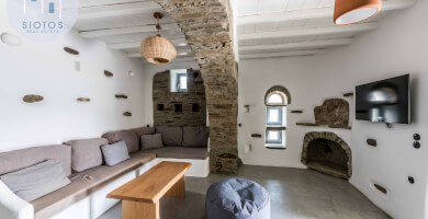 SIOTOS REAL ESTATE Photo 5