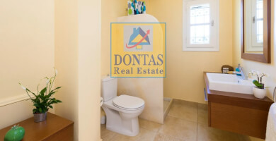 ΜΟΝΟΚΑΤΟΙΚΙΑ ΠΡΟΣ ΠΩΛΗΣΗ ΣΤΗ ΒΕΡΒΕΡΟΝΤΑ  Φωτογραφία 