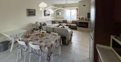 Two two-level maisonettes with basement and green yard for sale in Vavdos, Halkidiki. Photo 