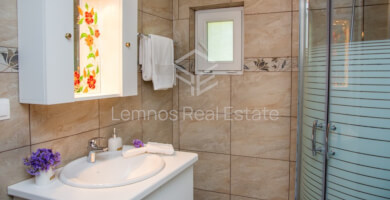 Detached stone house in Palio Pedino (1) Photo 