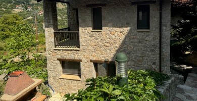 ΚΑΤΟΙΚΙΑ ΠΡΟΣ ΠΩΛΗΣΗ ΣΤΟΝ ΕΠΤΑΛΟΦΟ ΠΑΡΝΑΣΣΟΥ