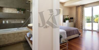 UNIQUE MAISONETTE IN VARKIZA WITH SWIMMING POOL Φωτογραφία 