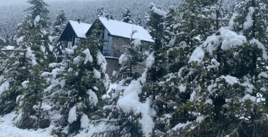 ΠΟΛΥΤΕΛΕΙΣ ΜΕΖΟΝΕΤΕΣ ΣΤΟ ΔΟΚΑΝΟ ΠΑΡΝΑΣΣΟΥ ΠΡΟΣ ΕΝΟΙΚΙΑΣΗ Φωτογραφία 