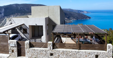 Stone-Built Villa with Panoramic Views & Guesthouse in Agonas