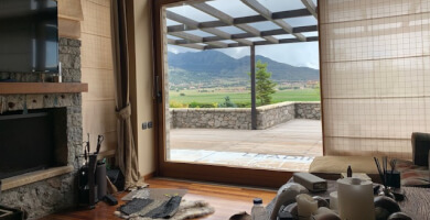 ΚΑΤΟΙΚΙΑ ΠΡΟΣ ΠΩΛΗΣΗ ΣΤΟ ΛΙΒΑΔΙ ΠΑΡΝΑΣΣΟΥ Φωτογραφία 