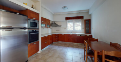 Luxurious three-storey maisonette of Photo 