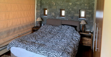 ΚΑΤΟΙΚΙΑ ΠΡΟΣ ΠΩΛΗΣΗ ΣΤΟ ΛΙΒΑΔΙ ΠΑΡΝΑΣΣΟΥ Φωτογραφία 