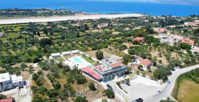 Κομψό Ξενοδοχείο & Εστιατόριο στις Μηνιές: Προνομιακή Τοποθεσία & Έτοιμη Επένδυση Φωτογραφία 