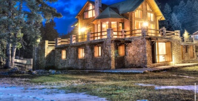 ΠΟΛΥΤΕΛΗΣ ΒΙΛΑ ΠΡΟΣ ΠΩΛΗΣΗ ΣΤΟΝ ΠΑΡΝΑΣΣΟ