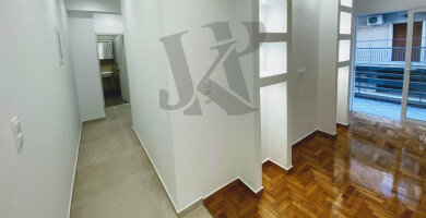 MODERN MINIMALISM IN PAGRATI Φωτογραφία 