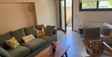 ΚΑΤΟΙΚΙΑ ΠΡΟΣ ΠΩΛΗΣΗ ΣΤΟΝ ΕΠΤΑΛΟΦΟ ΠΑΡΝΑΣΣΟΥ Φωτογραφία 