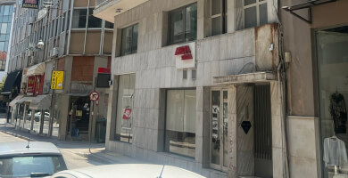 Πολυκατοικία με διαμερίσματα & καταστήματα στο κέντρο της Λαμίας Φωτογραφία 